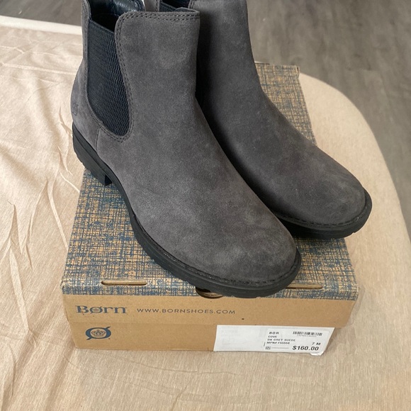 NWT leather and suede Born boots - Picture 1 of 5